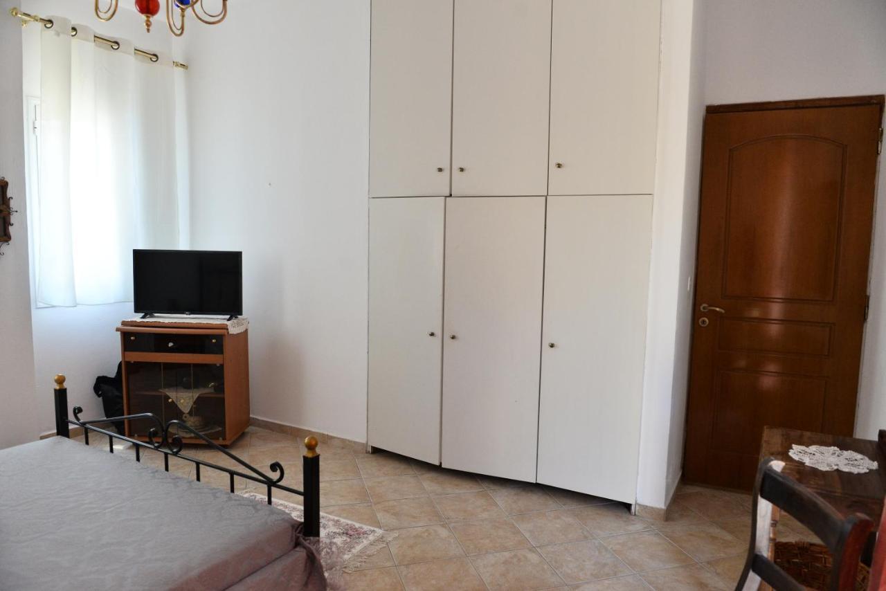 Κυκλαδίτικη Βίλα Στην Παραλία Αντώνηδες, Κύθνου Kythnos Luaran gambar